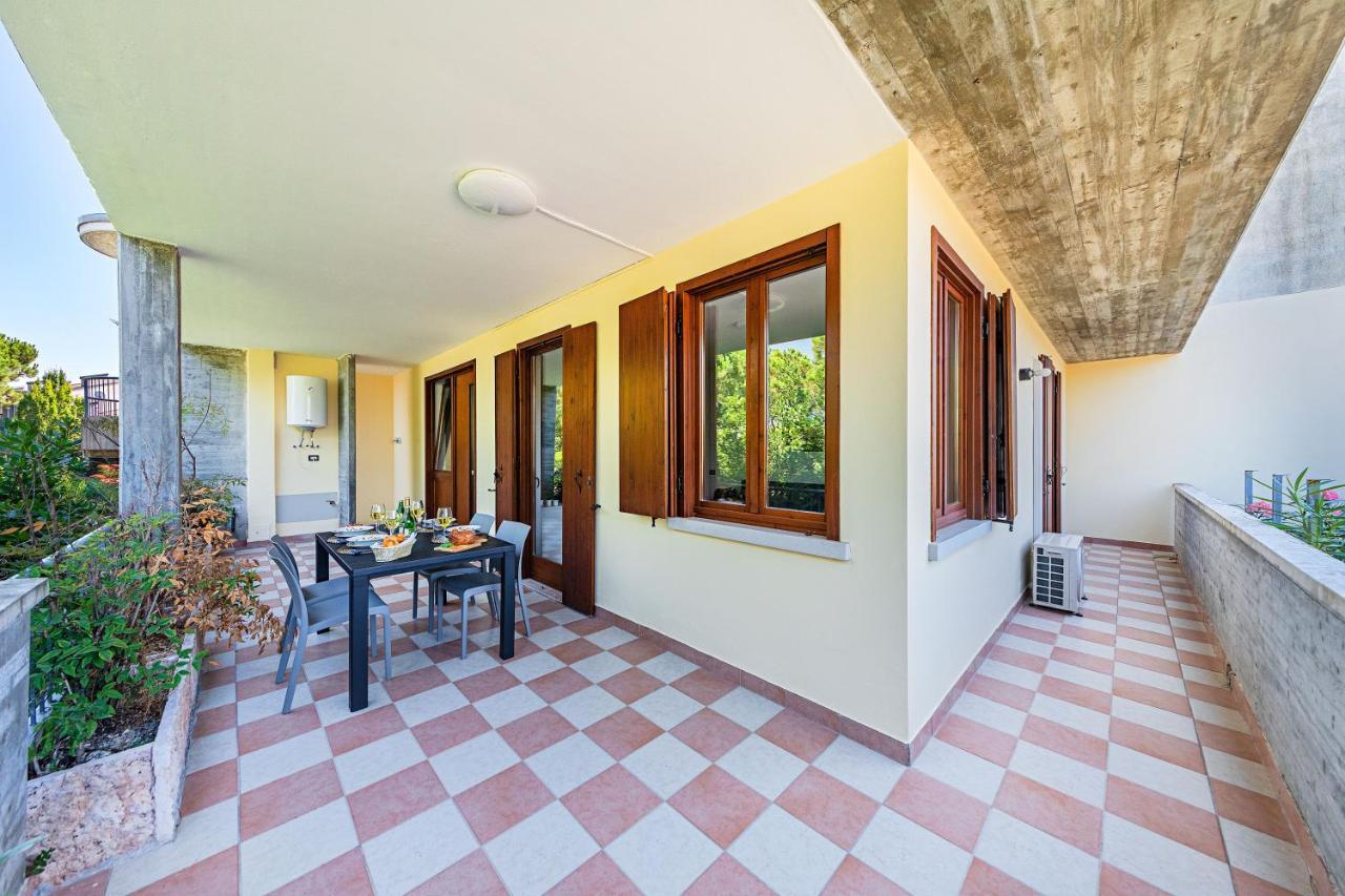 Апартаменти I Ciliegi 1-09 Con Piscina By Wonderful Italy Дезенцано-дель-Гарда Екстер'єр фото