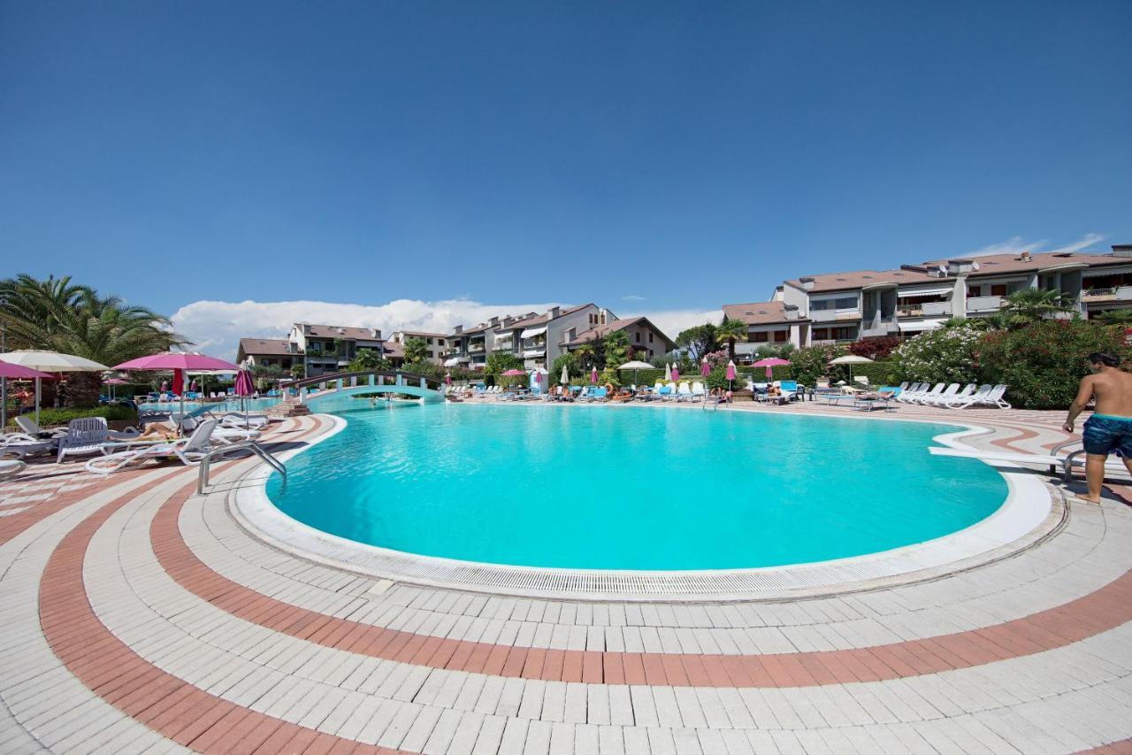 Апартаменти I Ciliegi 1-09 Con Piscina By Wonderful Italy Дезенцано-дель-Гарда Екстер'єр фото